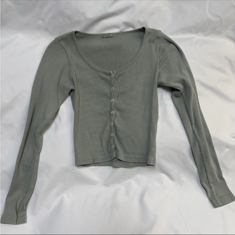 Brandy Melville Green Zelly Long Sleeve Top
